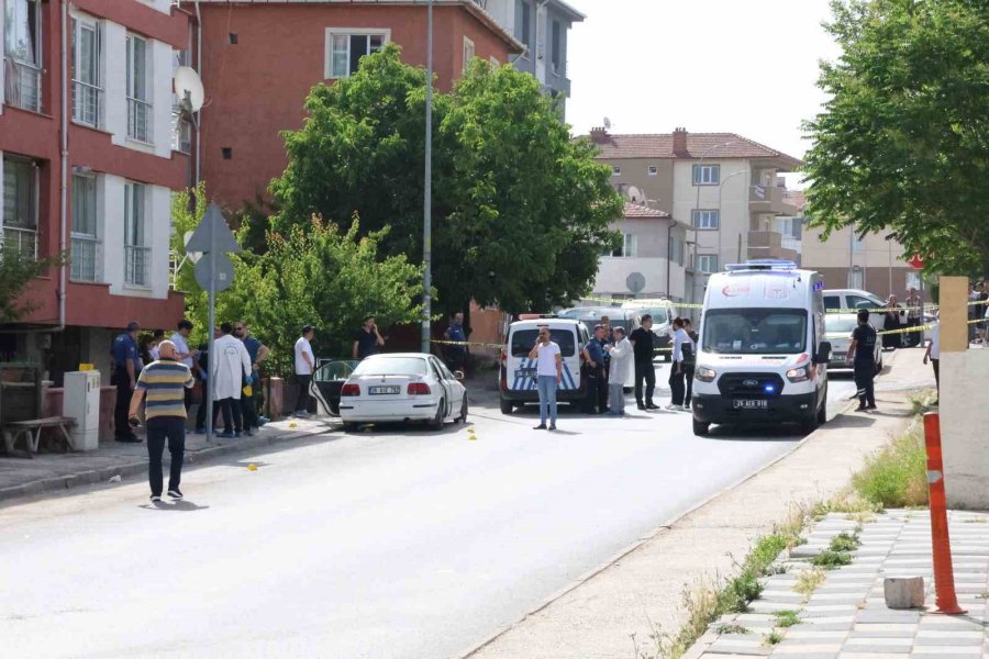 Adana’dan Eskişehir’e Gelerek Kızını Ve Torununu Sokak Ortasında Öldürdü