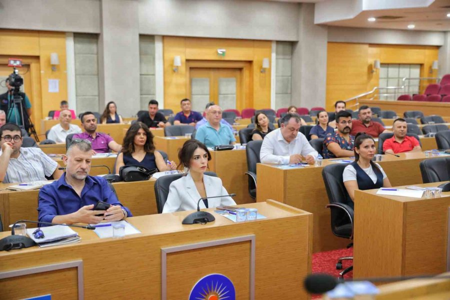 Antalya’nın 19 İlçe Belediyesiyle Sahipsiz Hayvanların Geleceği Konuşuldu