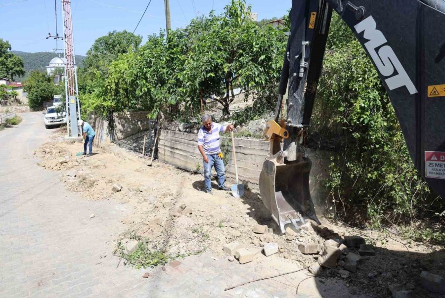 Toroslar’da Yayla Yolları Bakımdan Geçiyor