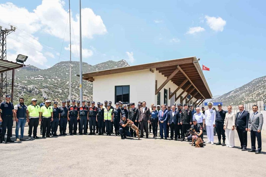 Antalya Vali Vekili Arat, Antalyalılarla Bayramlaştı