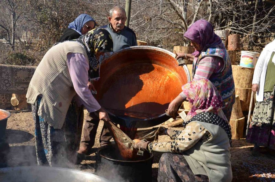 Antalya’da Her Derde Deva Andız Pekmezi