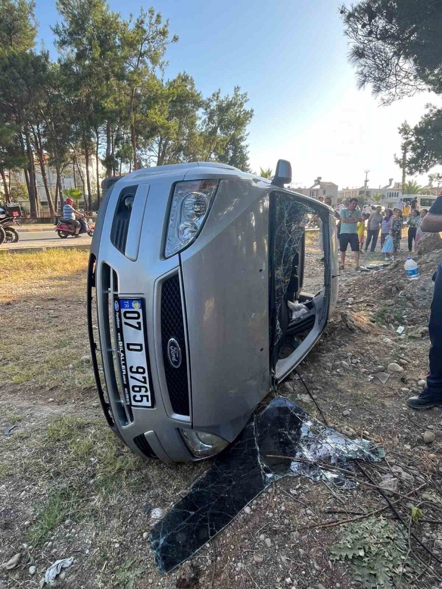 Hamile Kadın Takla Atan Otomobilde Sıkıştı