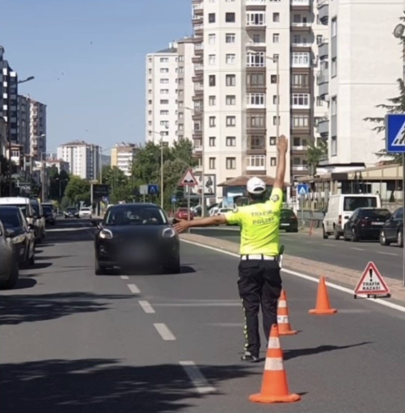 Kayseri’de 8 Bin 583 Araç Denetlendi: 736 Sürücüye Ceza Yazıldı