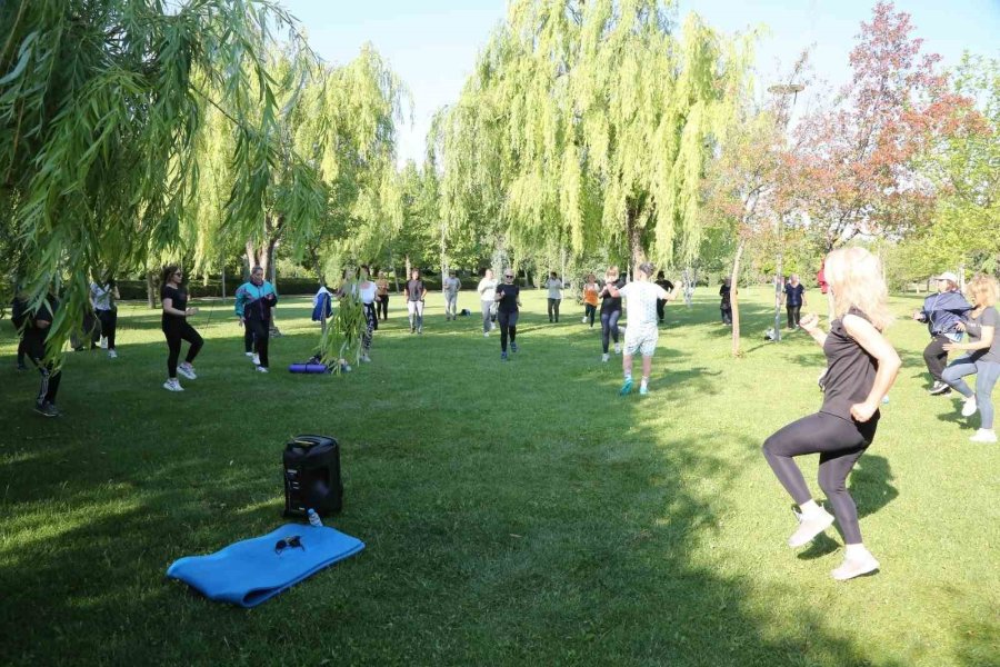 Odunpazarı’nda Parklarda Sabah Sporu Başlıyor