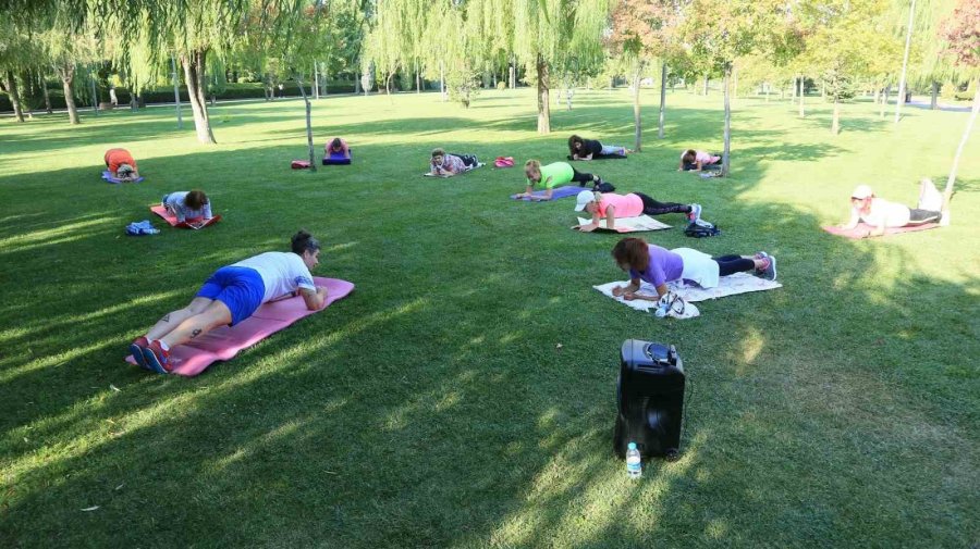 Odunpazarı’nda Parklarda Sabah Sporu Başlıyor