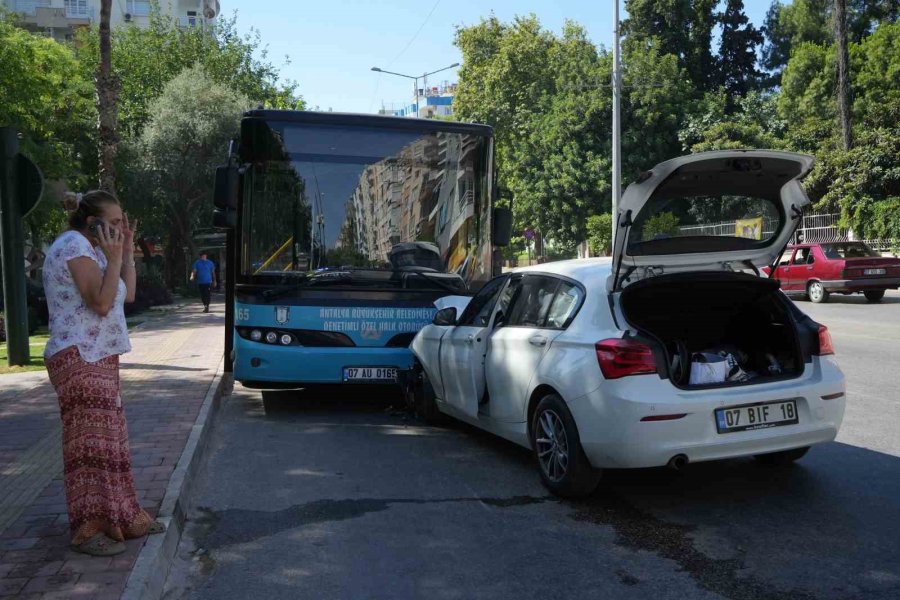 Futbolcu Batıhan Gebecioğlu Antalya’da Geçirdiği Trafik Kazasında Yaralandı