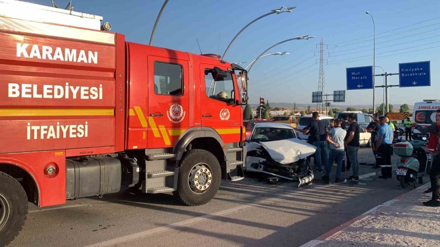 Karaman’da Otomobil İle Çarpışan Kamyonet Devrildi: 1 Yaralı