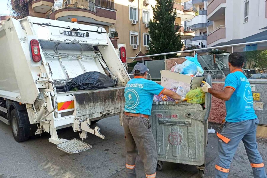 Alanya Belediyesi Bayram Boyunca 5 Bin Ton Atık Topladı