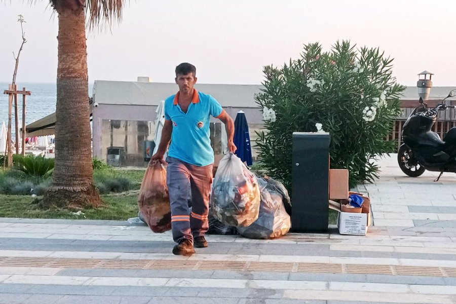 Alanya Belediyesi Bayram Boyunca 5 Bin Ton Atık Topladı