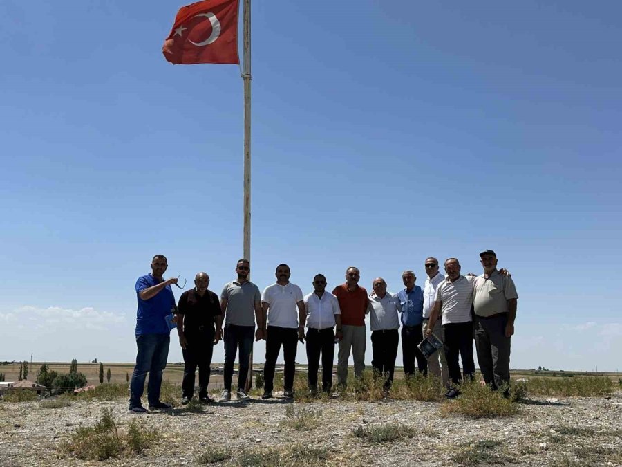 Kaçak Kazıların Hedefi Olan 5 Bin Yıllık Tarihi Höyükte İnceleme