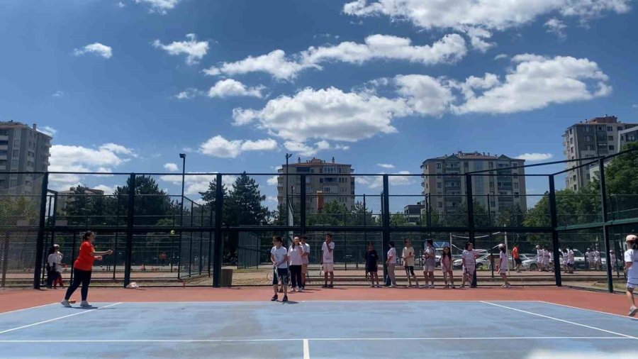 Büyükşehrin Yaz Spor Okulları’ndan Kayserililer Çok Memnun