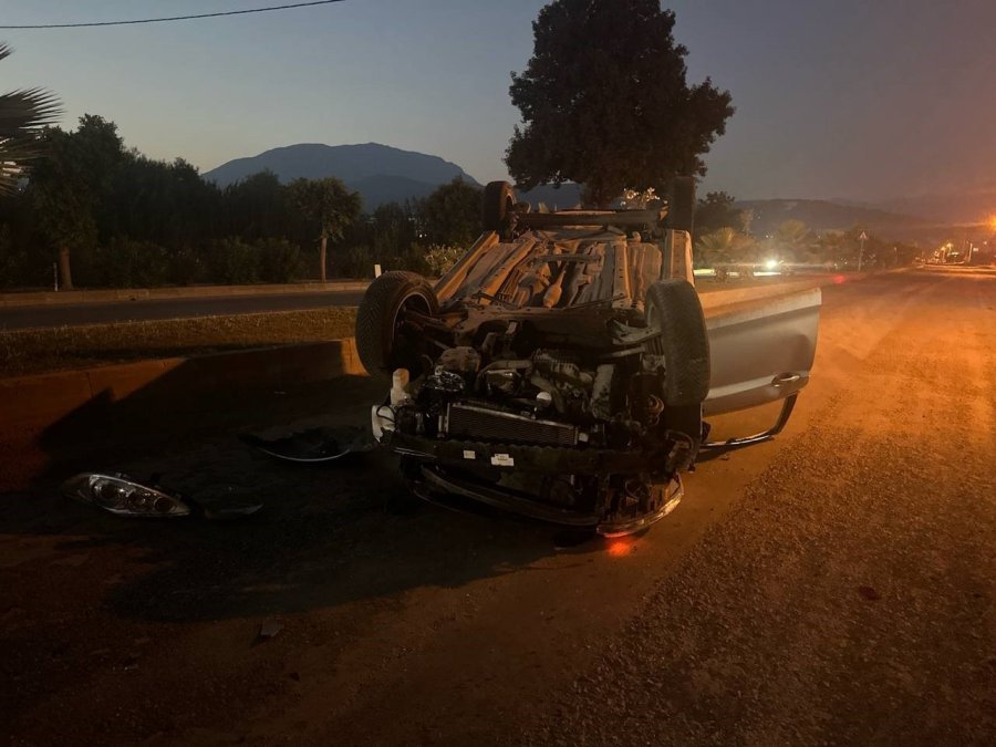 Takla Atan Araçtan Burnu Bile Kanamadan Çıktı