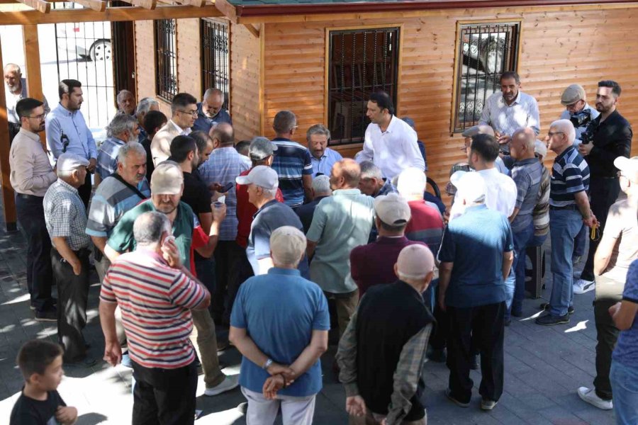 Mobil Başkan İlk Durağında Yoğun İlgiyle Karşılandı