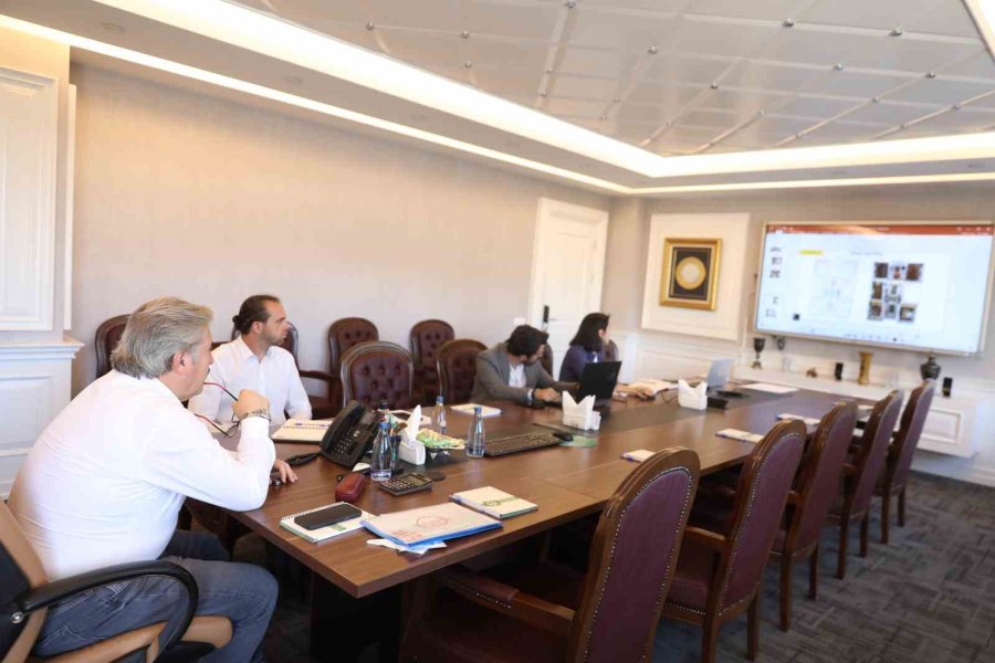 Başkan Palancıoğlu Proje Değerlendirme Toplantısı Düzenledi