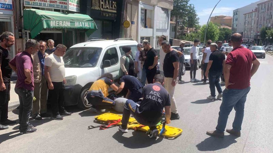 Karaman’da Otomobilin Çarptığı Kadın Yaralandı