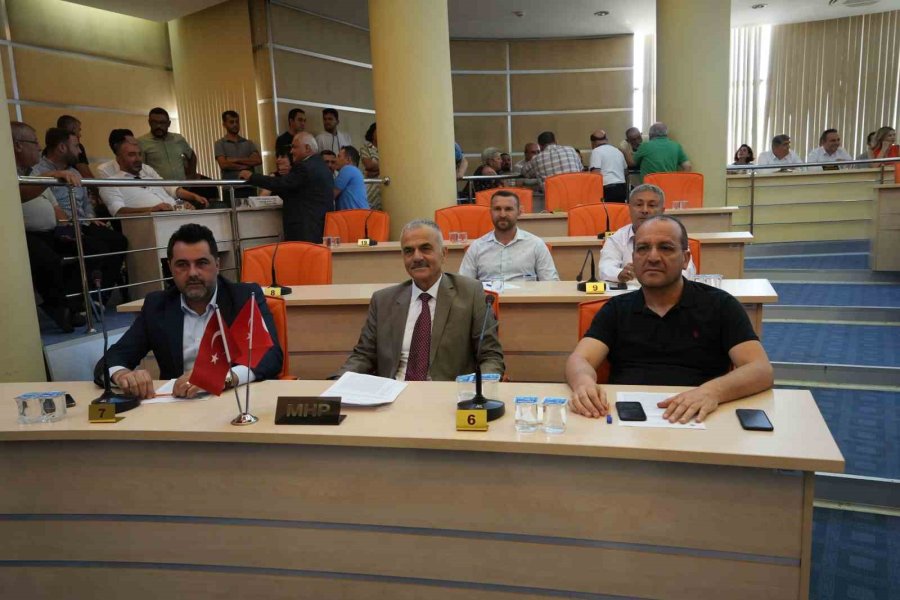 Kepez Belediye Meclisi’nde 3 Derneğe Tahsis Edilen Yer Geri Alındı