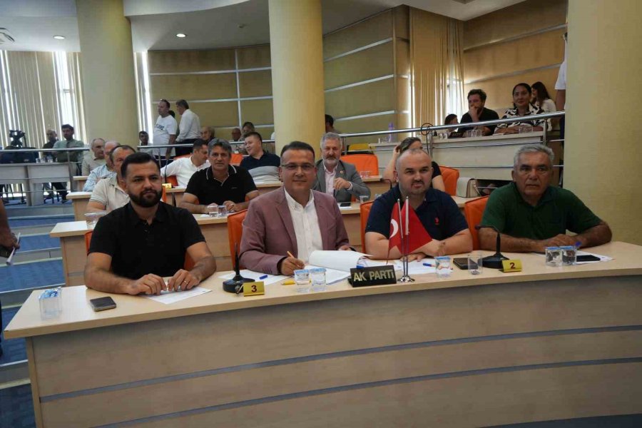 Kepez Belediye Meclisi’nde 3 Derneğe Tahsis Edilen Yer Geri Alındı