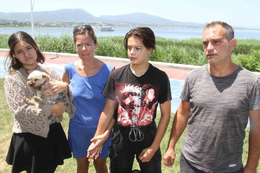 Fransız Aile Beyşehir’de Kaybolan Kedileri "ruby" İçin Gözyaşı Döküyor