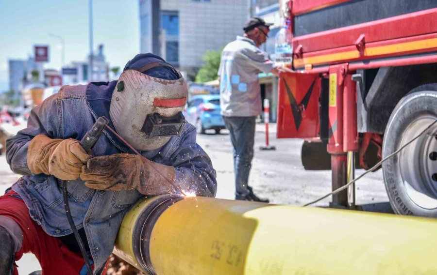 Kepez’de 40 Mahalleye Doğal Gaz Hattı Döşenecek