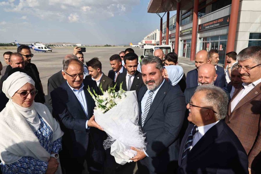 Mehmet Özhaseki: “aktif Siyasi Hayatımızı Bugün Noktalıyoruz"