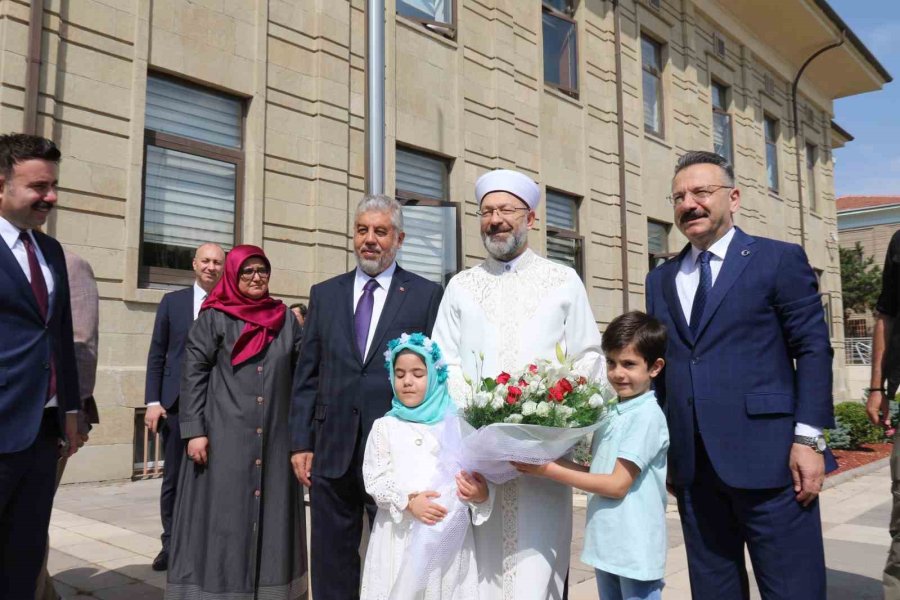 Diyanet İşleri Başkanı Erbaş, Eskişehir İl Müftülüğü Binasının Açılışına Katıldı