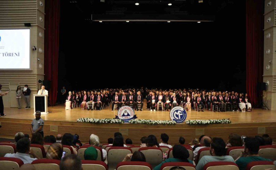 Erü Mühendislik Fakültesi Dönem Mezunlarını Verdi