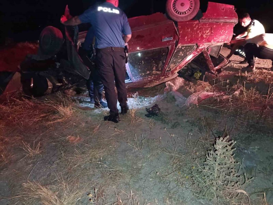 Karaman’da Takla Atan Otomobilin Sürücüsü Yaralandı