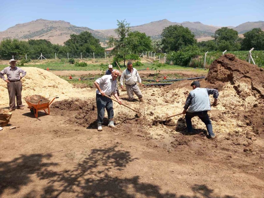 Kayseri’de Kerpiç Evler Yeniden Yapılıyor