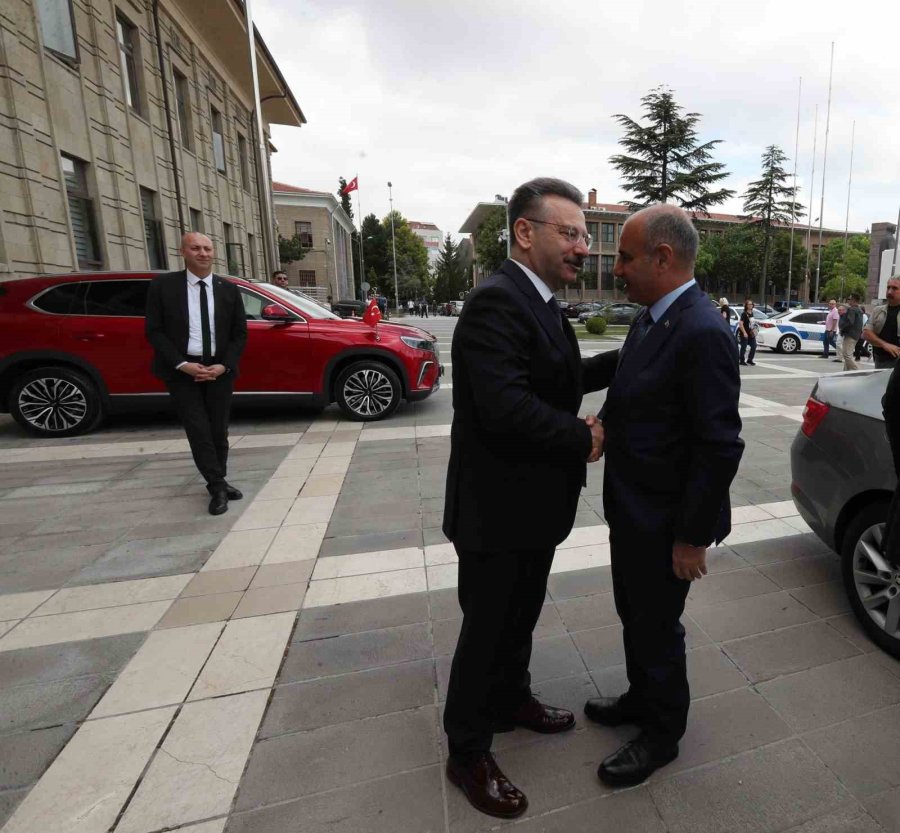 İçişleri Bakan Yardımcısı Mehmet Aktaş Vali Hüseyin Aksoy’u Ziyaret Etti