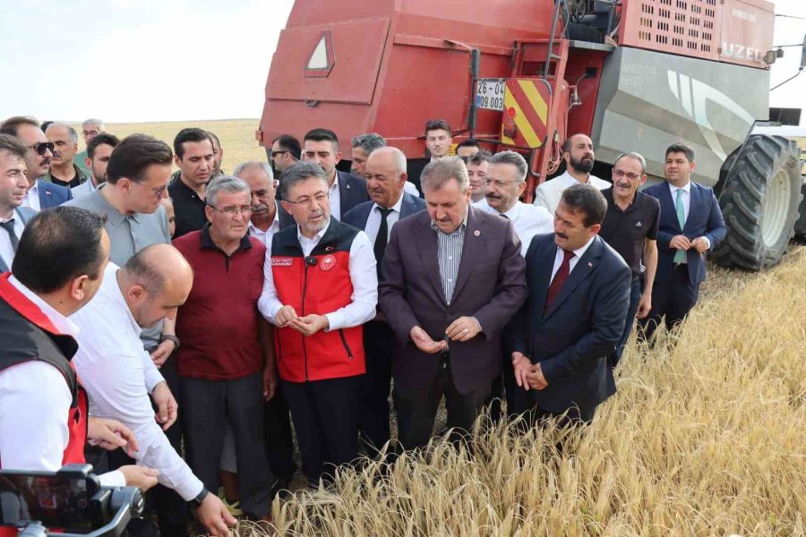 Tarım Ve Orman Bakanı Yumaklı: "depoların Tamamının İthal Ürünle Dolu Olduğu Söylentisi Doğru Değil"