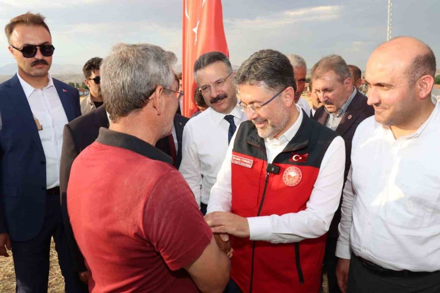 Tarım Ve Orman Bakanı Yumaklı: "depoların Tamamının İthal Ürünle Dolu Olduğu Söylentisi Doğru Değil"