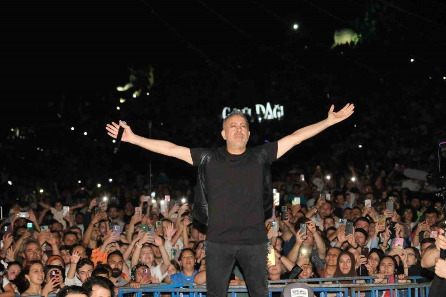 Haluk Levent Sivrihisar’da Unutulmaz Bir Gece Yaşattı