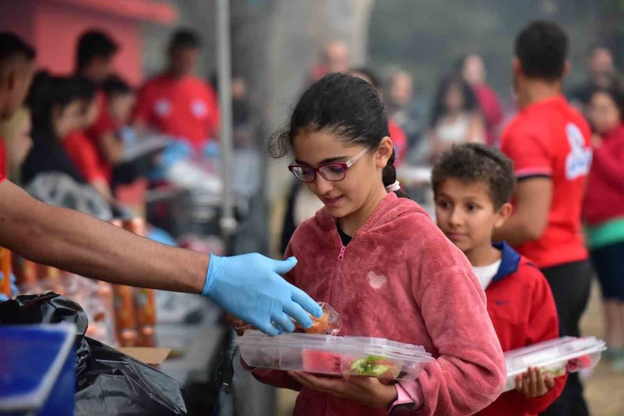 Kayserililer, Büyükşehir’in Doğa Kampı’na Akın Etti