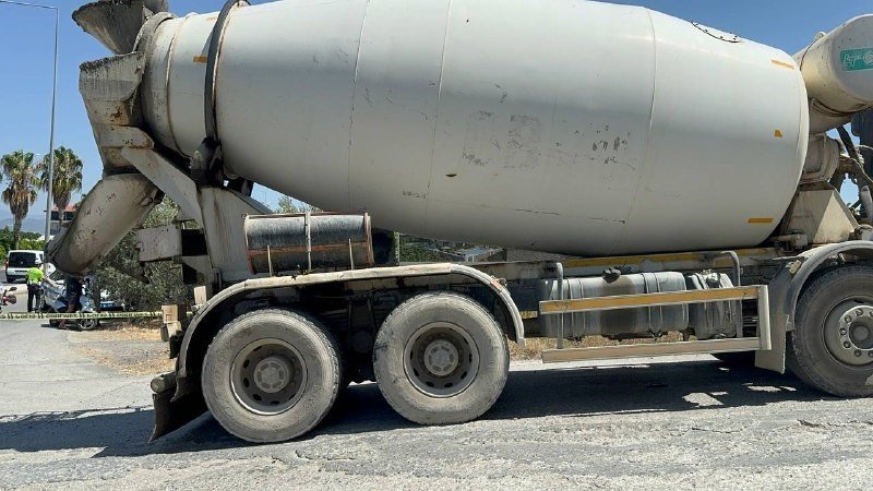 Beton Mikserinin Altında Kalan Motosiklet Sürücüsü Hayatını Kaybetti