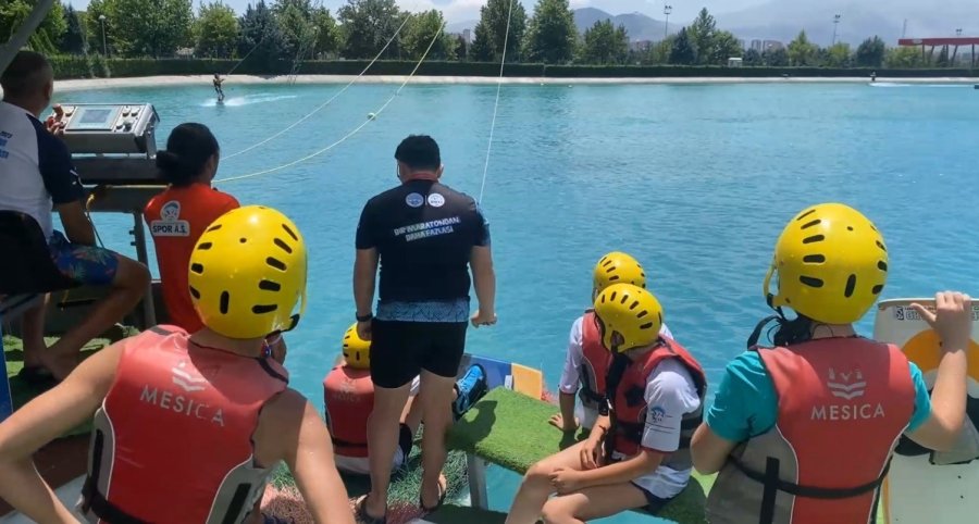 Büyükşehir’in En Gözde Tesislerinden Sukaypark’a Yoğun İlgi