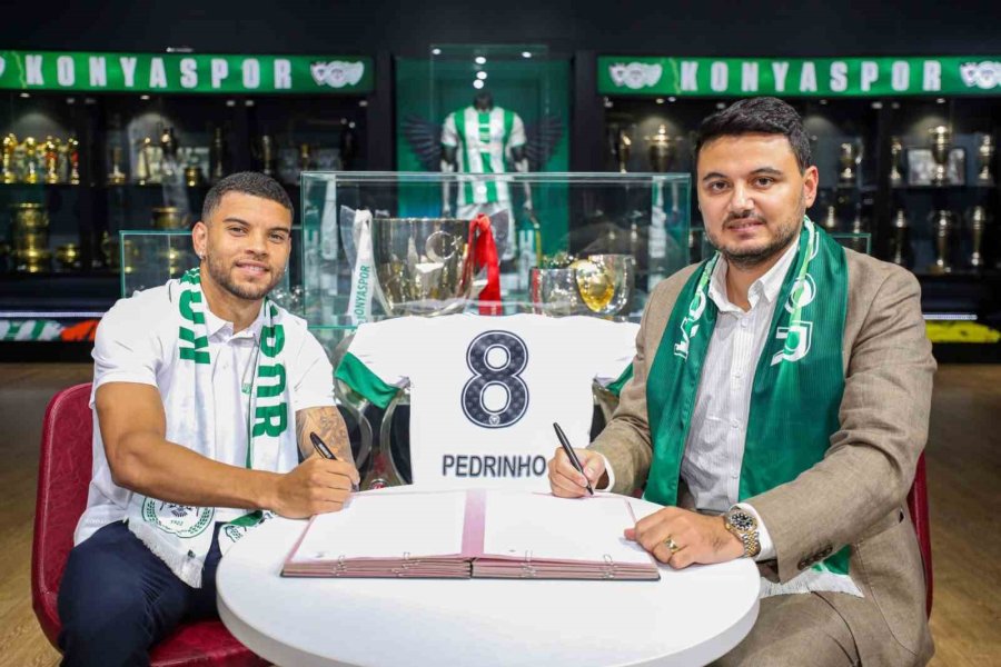 Konyaspor, Pedrinho Transferini Açıkladı