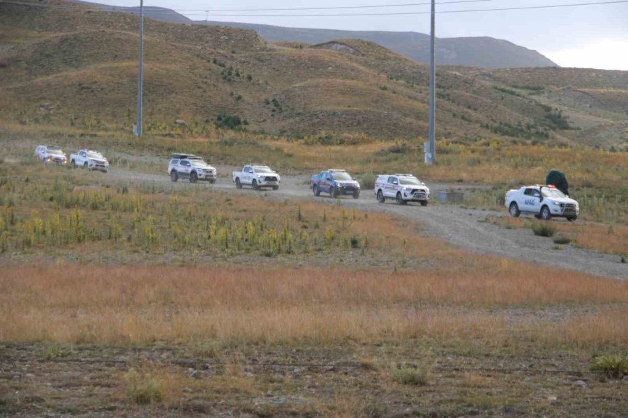 Erciyes’te Üzerlerine Kaya Düşen Dağcılar 6 Saatlik Operasyonla Kurtarıldı