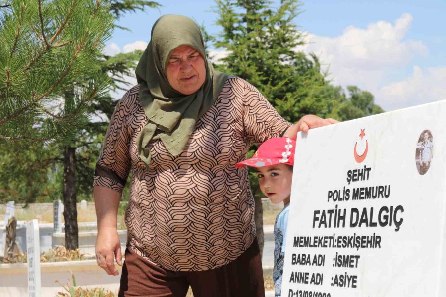 15 Temmuz Şehidinin 5 Yaşındaki Yeğeni De Dayısı Gibi Polis Olmak İstiyor