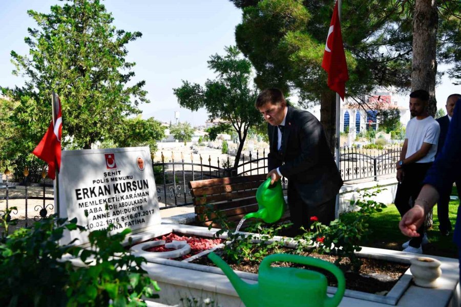 Karaman’da 15 Temmuz Demokrasi Ve Milli Birlik Günü Etkinlikleri Şehitlik Ziyaretiyle Başladı