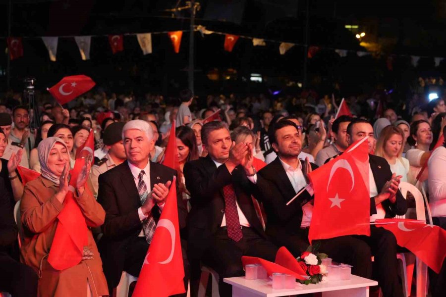 Antalya 15 Temmuz’da Tek Yürek Oldu