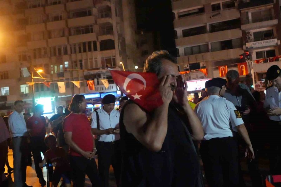 Antalya 15 Temmuz’da Tek Yürek Oldu