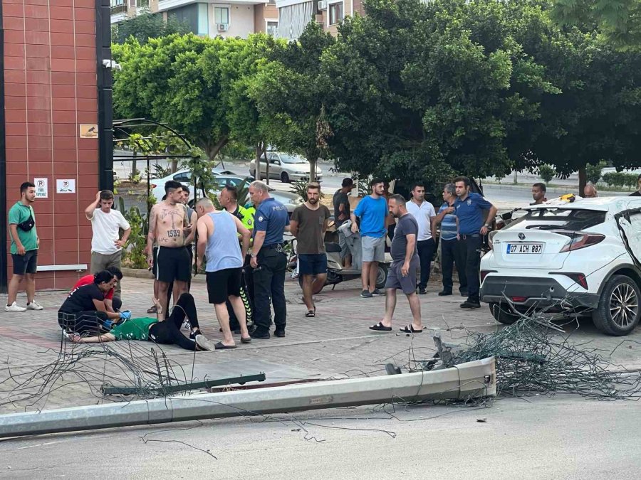 Feci Kazada Ölümden Döndü, Ambulans Yerine Polis Aracına Binmek Zorunda Kaldı