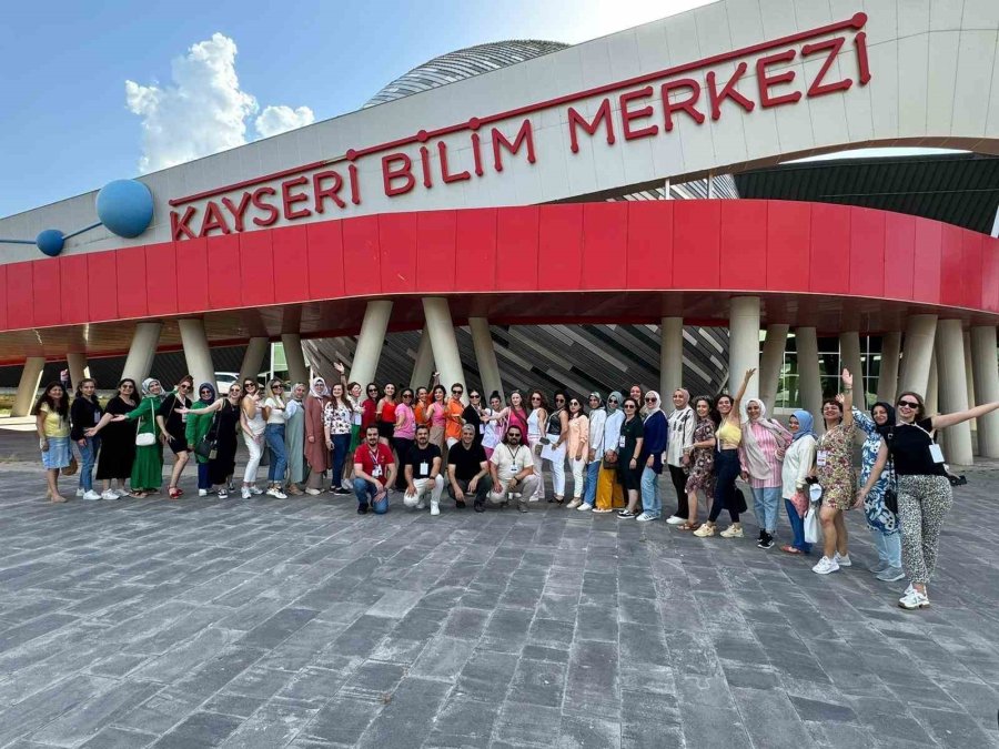 Büyükşehirin Kayseri Bilim Merkezi’nden Tübitak Projelerine Tam Destek