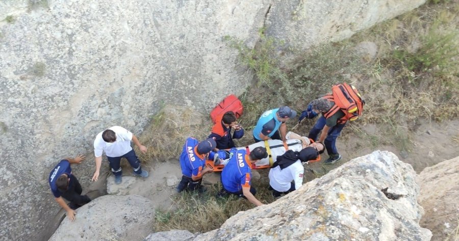 Soğanlı’da Yürüyüş Yaparken Düşerek Mahsur Kalan Turist Kurtarıldı