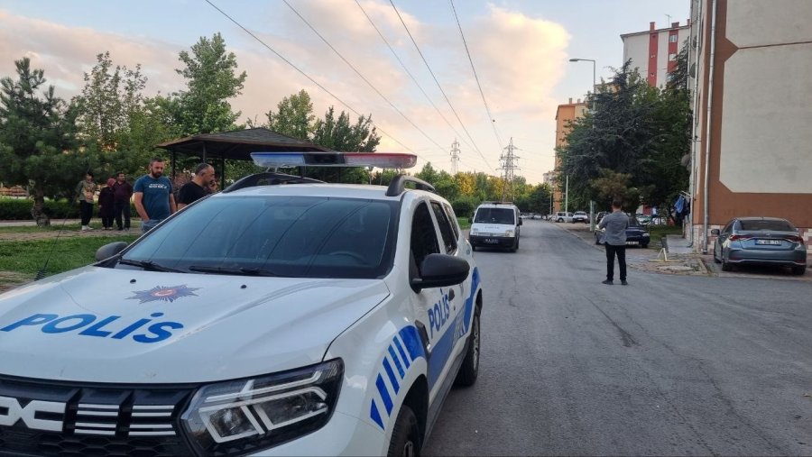 Kayseri’de Şişeli Silahlı Kavga: 2 Yaralı