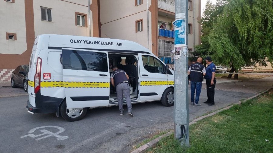 Kayseri’de Şişeli Silahlı Kavga: 2 Yaralı