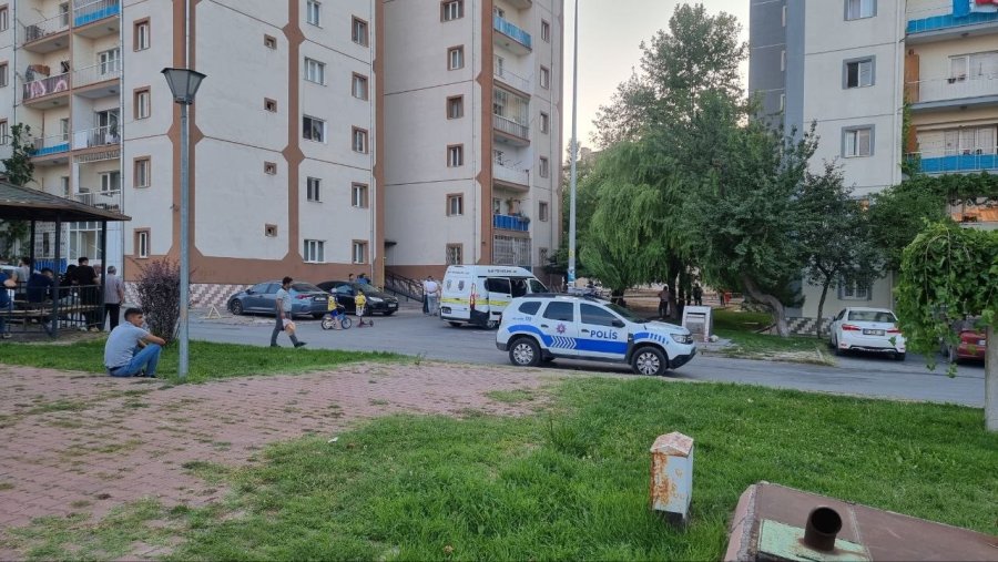 Kayseri’de Şişeli Silahlı Kavga: 2 Yaralı