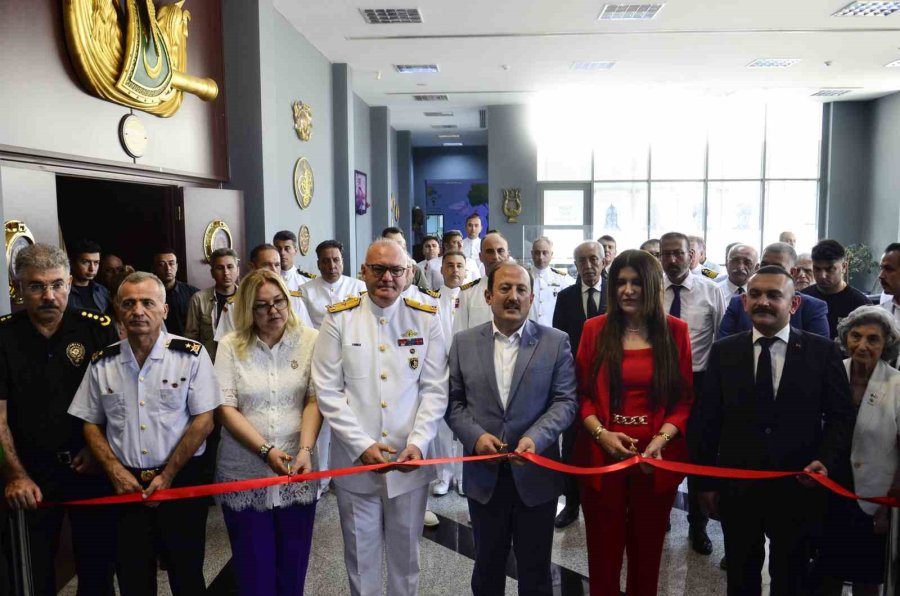 Kıbrıs Barış Harekatı’nın Kronolojik Tarihi Fotoğraflar, Objeler Ve Belgelerle Anlatılıyor