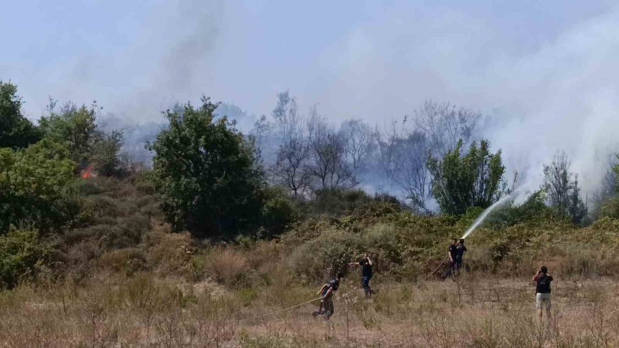 Site İnşaatında Çalışan Vincin Kopardığı Enerji Hattı Yangın Çıkardı