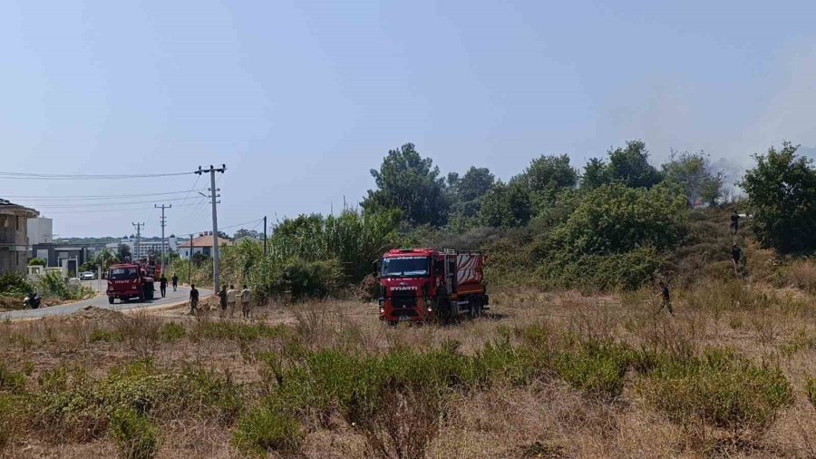 Site İnşaatında Çalışan Vincin Kopardığı Enerji Hattı Yangın Çıkardı